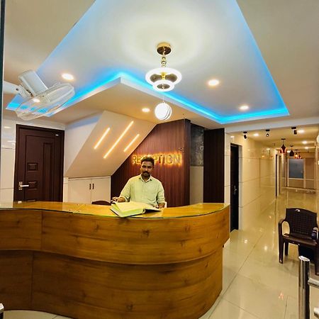 Priya Lodge Kozhikode Esterno foto